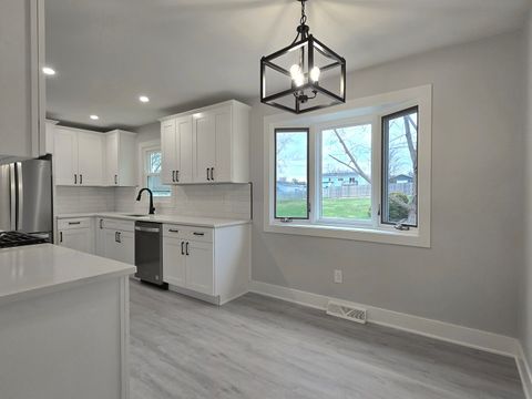 Tiny photo for 836 Regent Street, New Lenox, IL 60451 (MLS # 12627379)