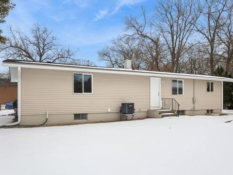 Tiny photo for 38840 N Park Avenue, Beach Park, IL 60099 (MLS # 12561939)