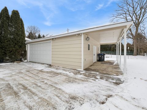 Tiny photo for 38840 N Park Avenue, Beach Park, IL 60099 (MLS # 12561939)