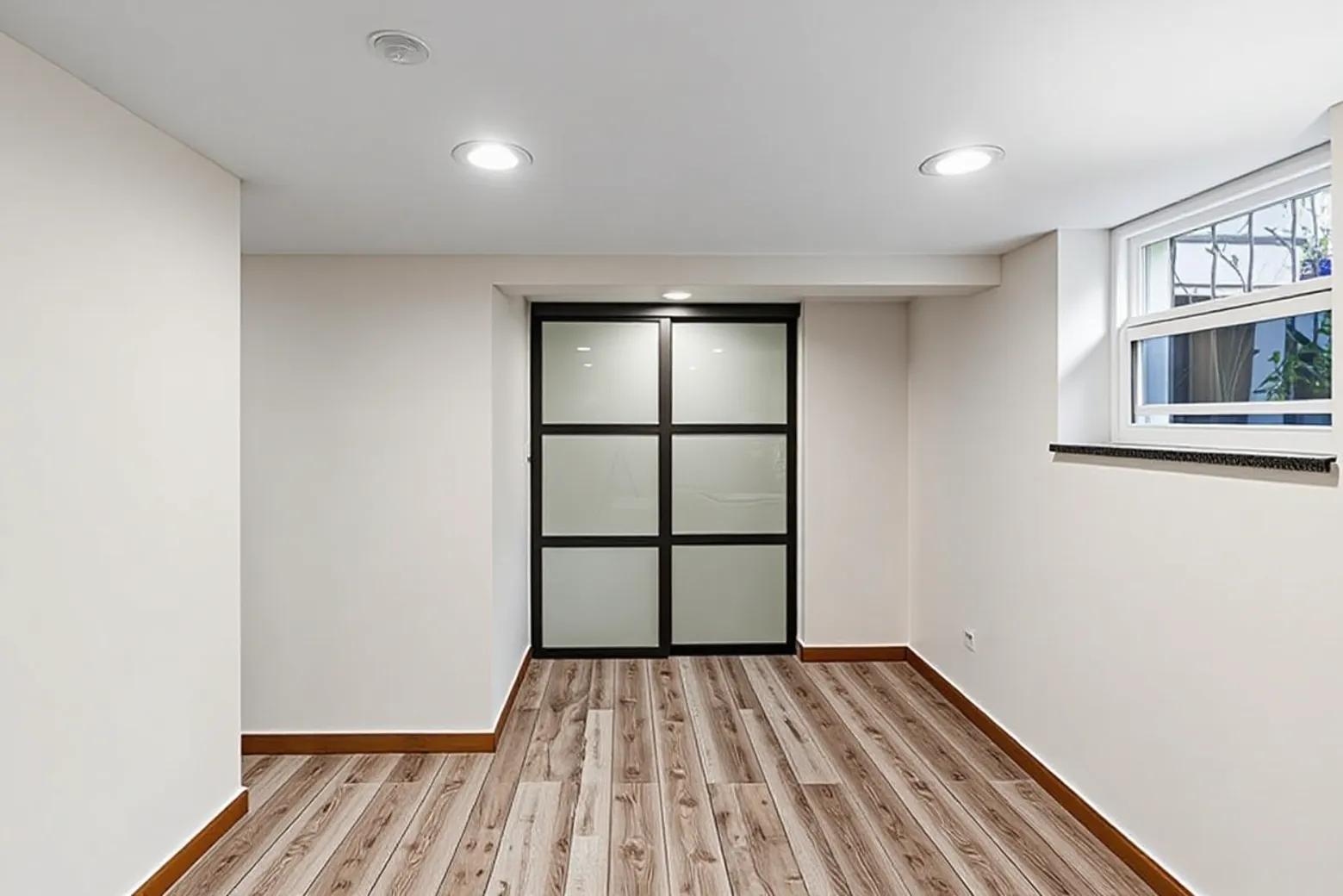 1301 W Nelson Street G