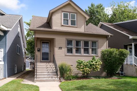 7005 N Osceola Avenue Chicago IL 60631