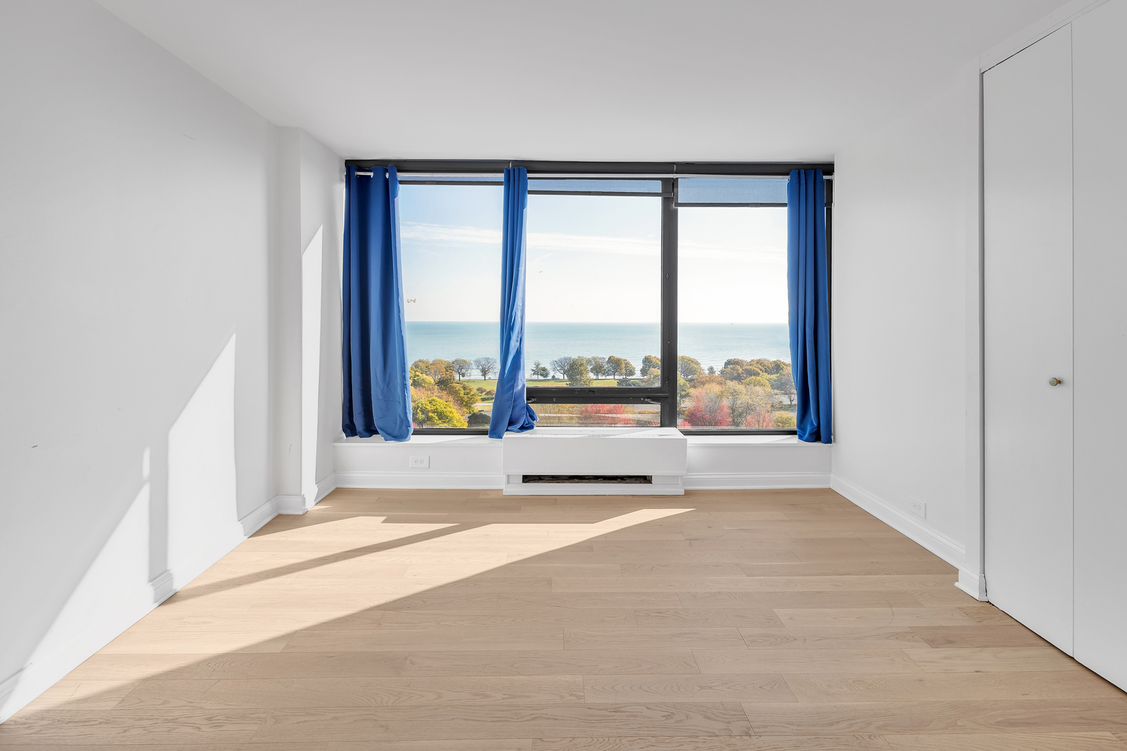 Chicago, Illinois 60640, United States, 2 Bedrooms Bedrooms, ,2 BathroomsBathrooms,Residential,Active,238100