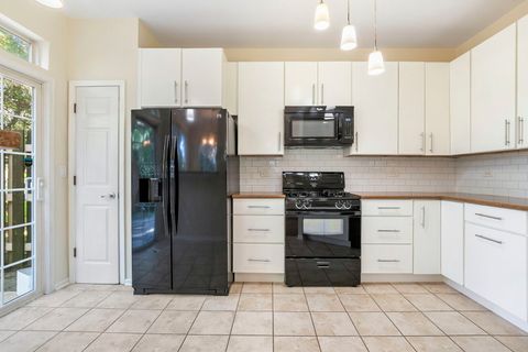 Tiny photo for 71 Pimlico Court, Grayslake, IL 60030 (MLS # 12441622)