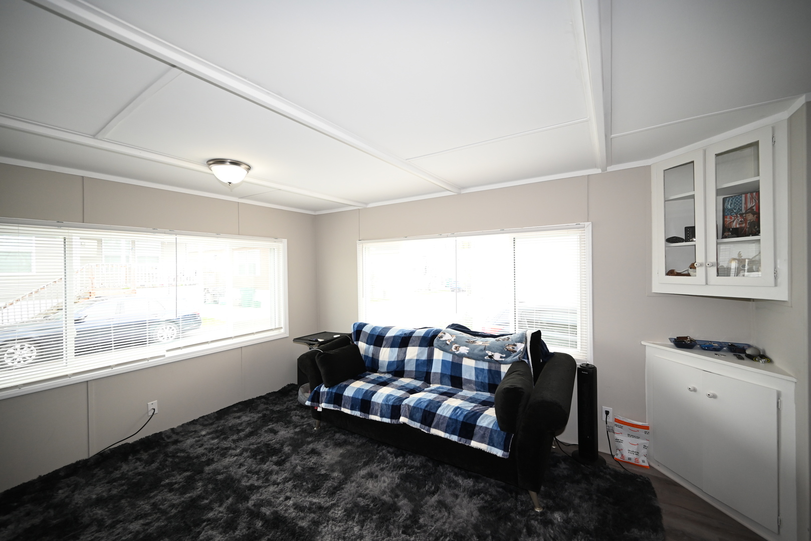1327 W BRANCH Road