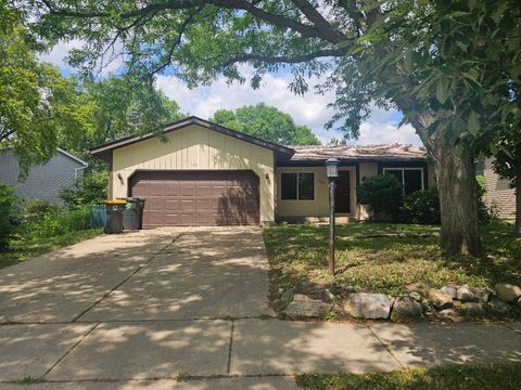 Photo of 340 Somerset Drive, Streamwood, IL 60107 (MLS # 12413652)