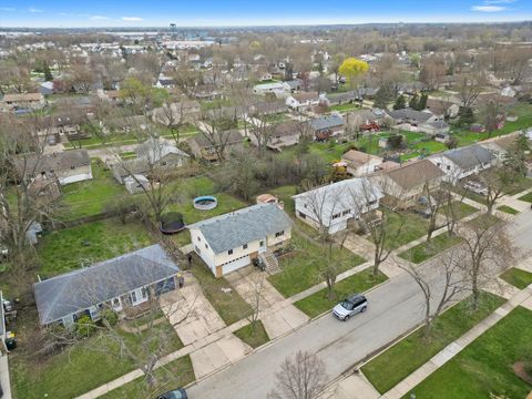 Tiny photo for 511 Freeman Avenue, Streamwood, IL 60107 (MLS # 12535427)