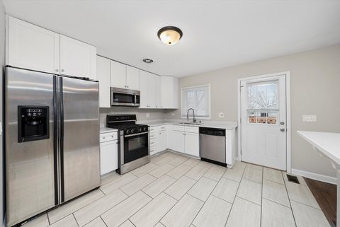 Tiny photo for 511 Freeman Avenue, Streamwood, IL 60107 (MLS # 12535427)