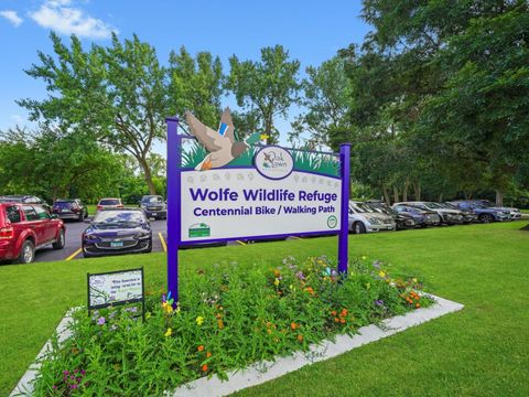 Tiny photo for 4917 W 109th Street #202, Oak Lawn, IL 60453 (MLS # 12422024)