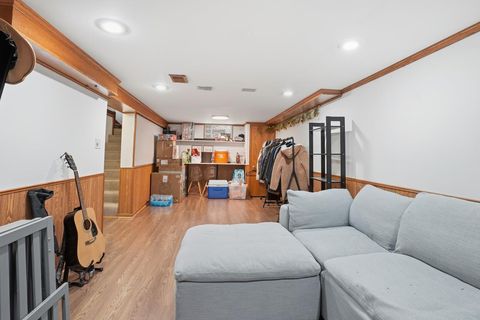 Tiny photo for 4240 Custer Avenue, Brookfield, IL 60513 (MLS # 12507182)