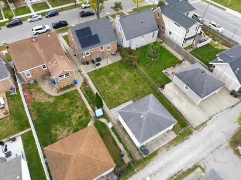 Tiny photo for 4240 Custer Avenue, Brookfield, IL 60513 (MLS # 12507182)