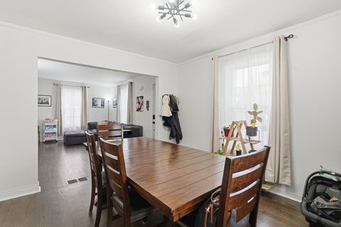 Tiny photo for 4240 Custer Avenue, Brookfield, IL 60513 (MLS # 12507182)