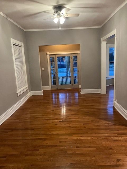 Tiny photo for 61 7 Avenue, La Grange, IL 60525 (MLS # 12592190)