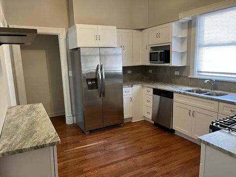 Tiny photo for 61 7 Avenue, La Grange, IL 60525 (MLS # 12592190)