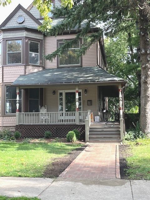 61 7 Avenue La Grange IL 60525