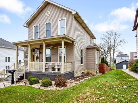 Photo of 506 W Oneida Street, Joliet, IL 60435 (MLS # 12541094)