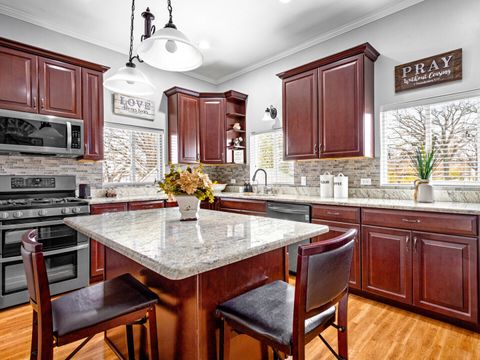 Tiny photo for 506 W Oneida Street, Joliet, IL 60435 (MLS # 12541094)