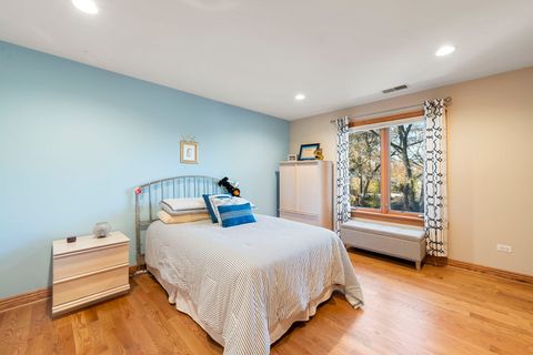 Tiny photo for 200 N School Street, Mount Prospect, IL 60056 (MLS # 12394023)