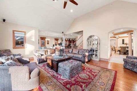 Tiny photo for 200 N School Street, Mount Prospect, IL 60056 (MLS # 12394023)