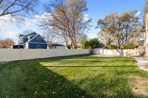 Tiny photo for 200 N School Street, Mount Prospect, IL 60056 (MLS # 12394023)