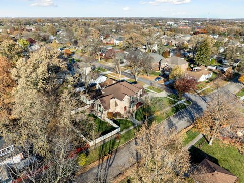 Tiny photo for 200 N School Street, Mount Prospect, IL 60056 (MLS # 12394023)