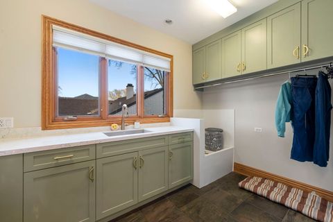 Tiny photo for 200 N School Street, Mount Prospect, IL 60056 (MLS # 12394023)