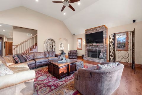 Tiny photo for 200 N School Street, Mount Prospect, IL 60056 (MLS # 12394023)