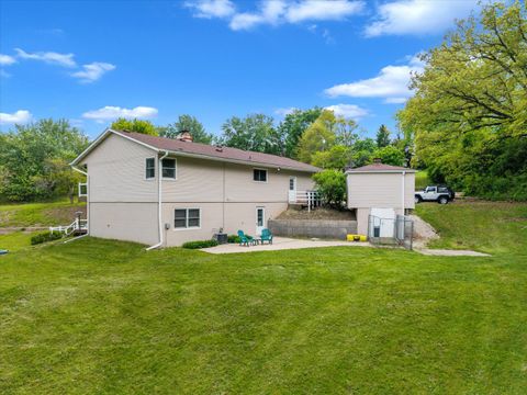 Tiny photo for 6403 95th Avenue Court, Taylor Ridge, IL 61284 (MLS # 12641894)