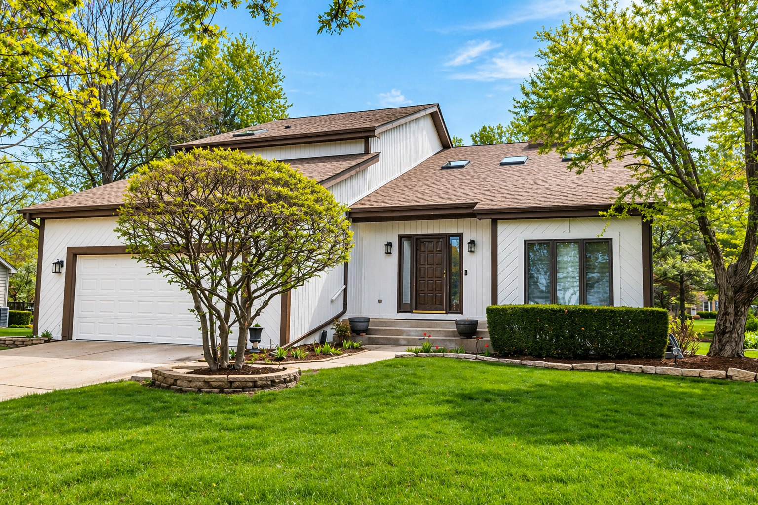 1368 Hunter Circle