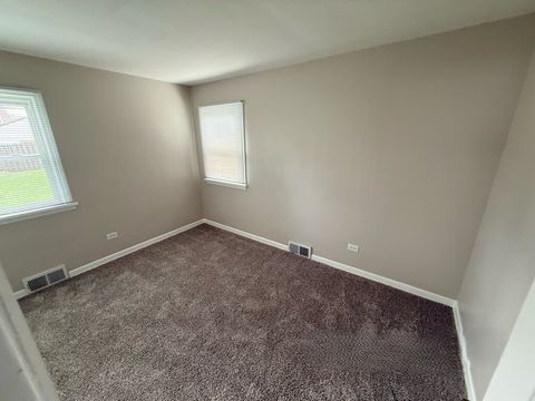 Tiny photo for 25 N Iowa Avenue, Addison, IL 60101 (MLS # 12628590)