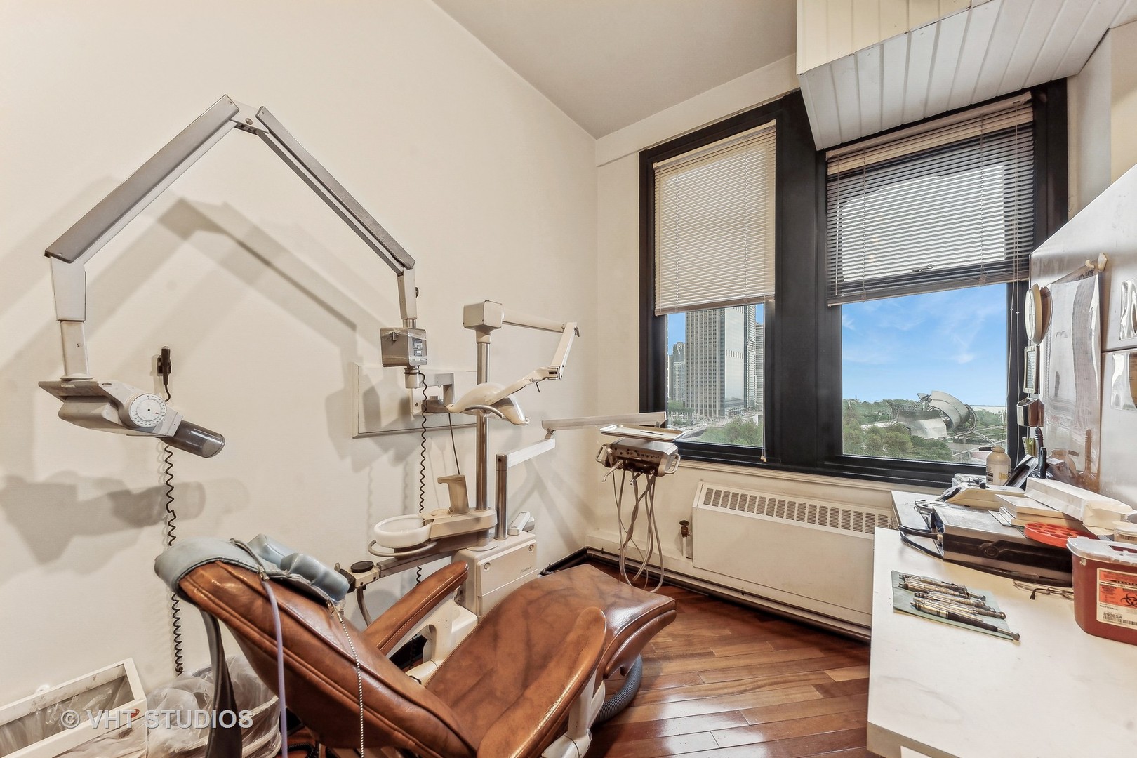 111 N Wabash Avenue 1220