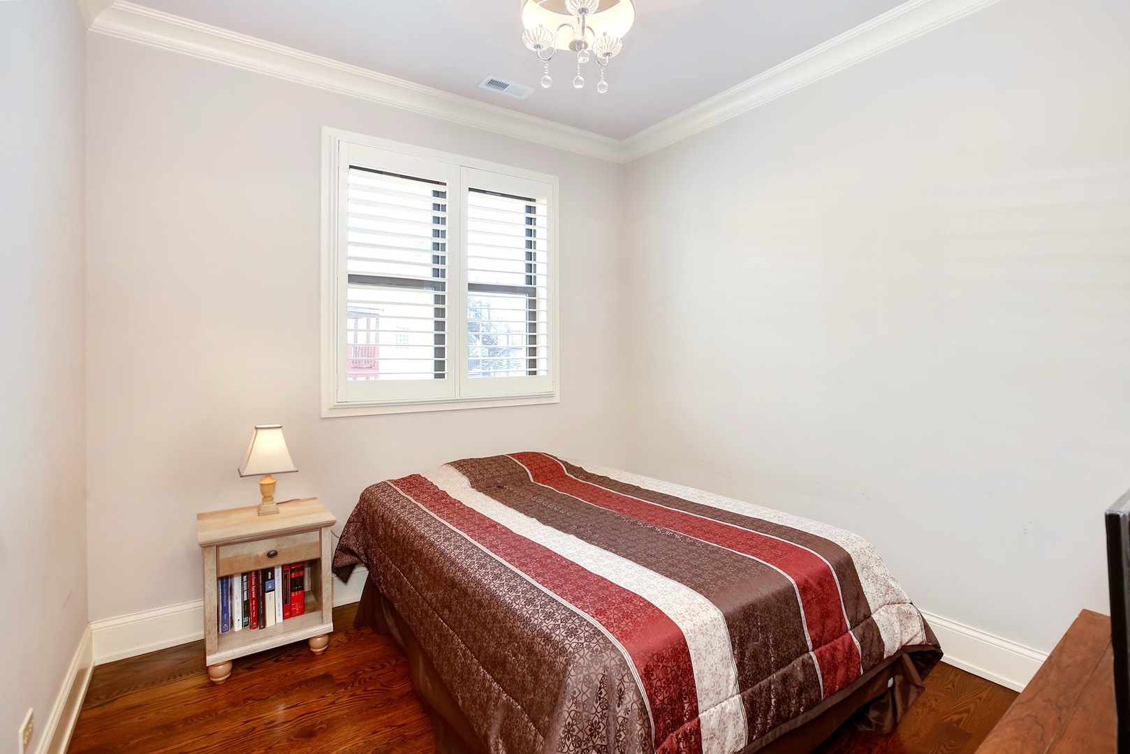 4245 S Langley Avenue 2