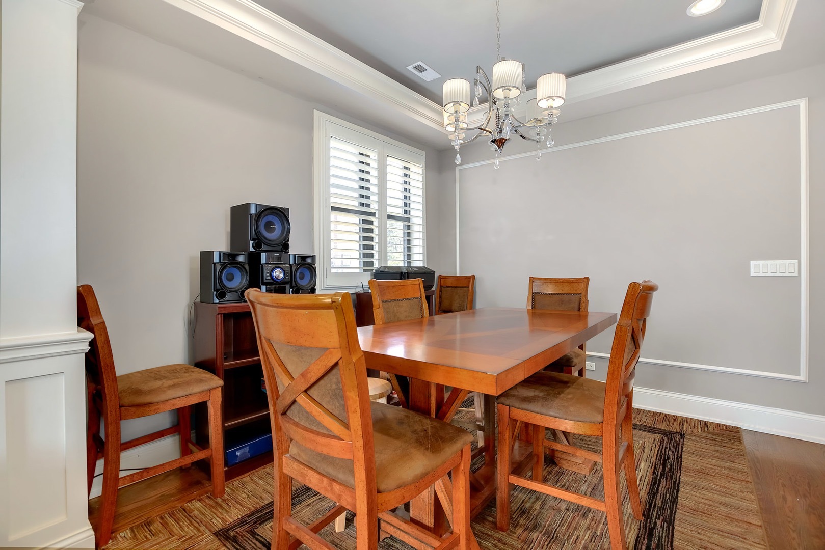 4245 S Langley Avenue 2