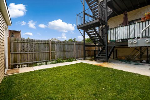 Tiny photo for 4245 S Langley Avenue #2, Chicago, IL 60653 (MLS # 12534495)