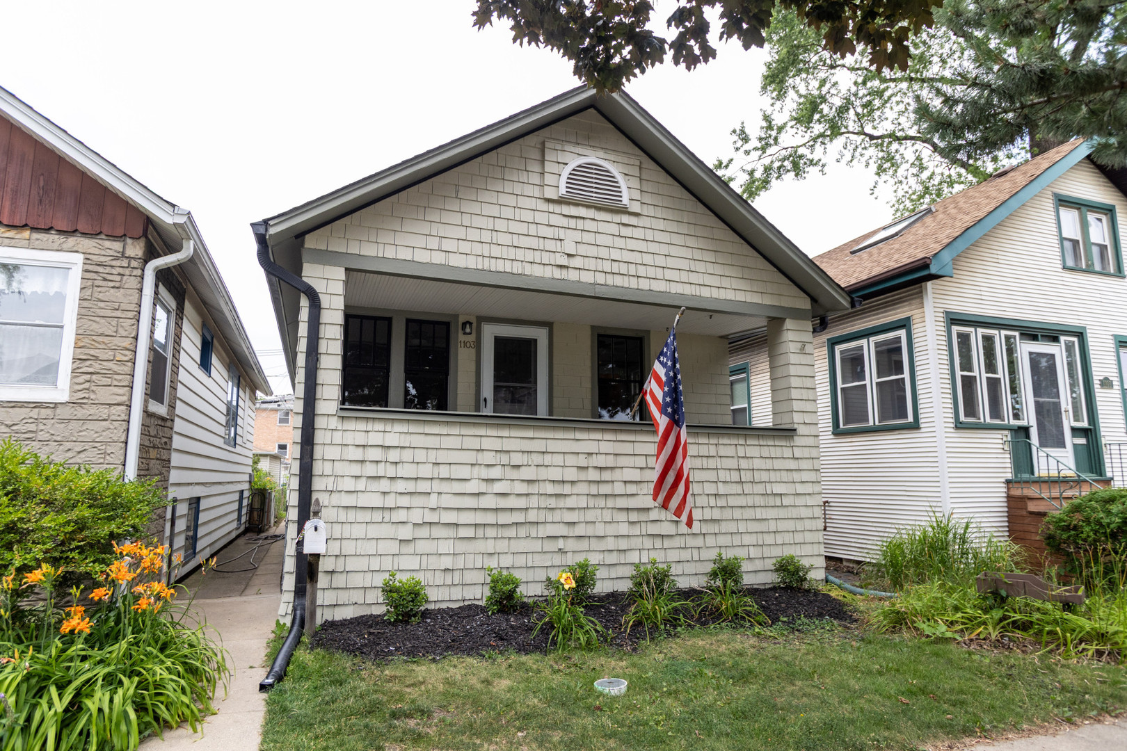 Forest Park, Illinois 60130, United States, 3 Bedrooms Bedrooms, ,2 BathroomsBathrooms,Residential,Active,213931