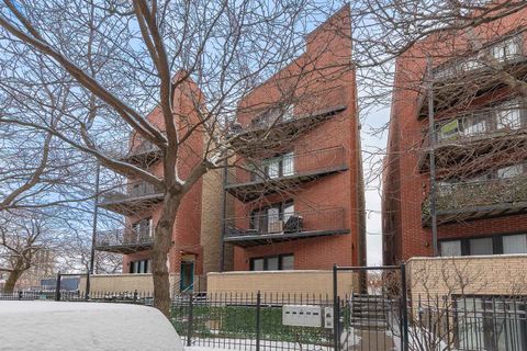 Photo of 31 E 26th Street #3, Chicago, IL 60616 (MLS # 12560219)