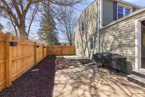 Tiny photo for 934 S Highland Avenue, Arlington Heights, IL 60005 (MLS # 12602750)