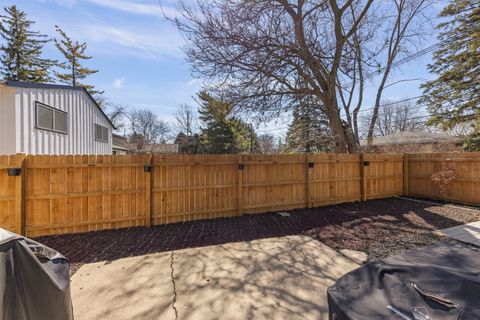 Tiny photo for 934 S Highland Avenue, Arlington Heights, IL 60005 (MLS # 12602750)
