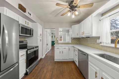 Tiny photo for 934 S Highland Avenue, Arlington Heights, IL 60005 (MLS # 12602750)