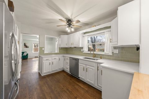 Tiny photo for 934 S Highland Avenue, Arlington Heights, IL 60005 (MLS # 12602750)