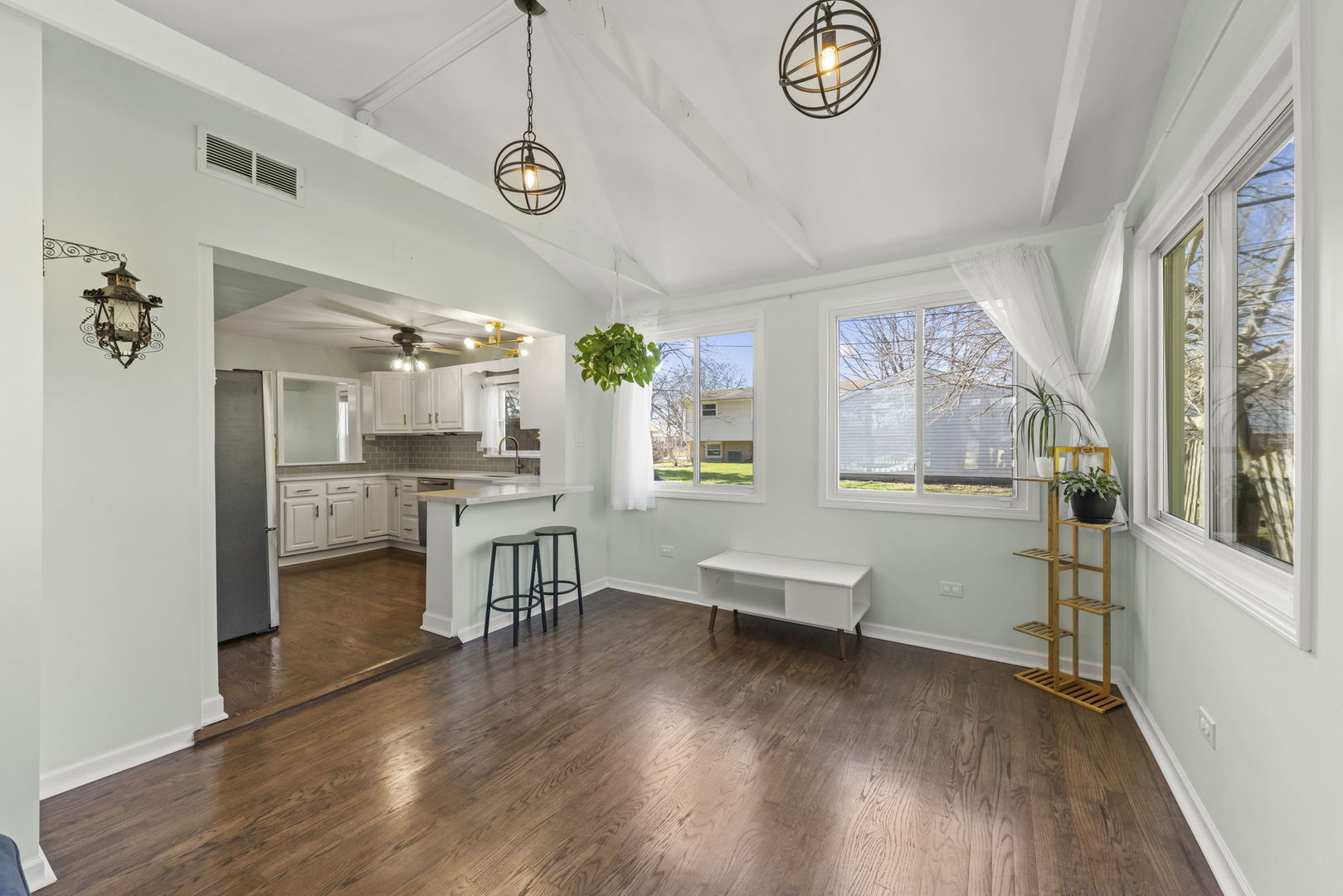 934 S Highland Avenue