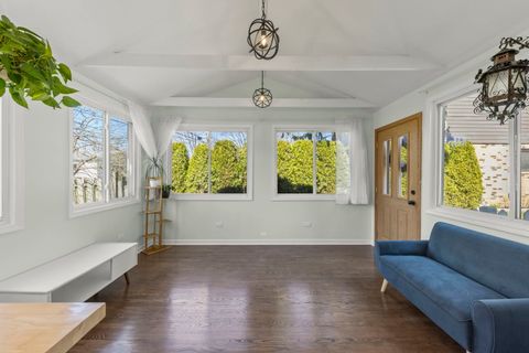 Tiny photo for 934 S Highland Avenue, Arlington Heights, IL 60005 (MLS # 12602750)