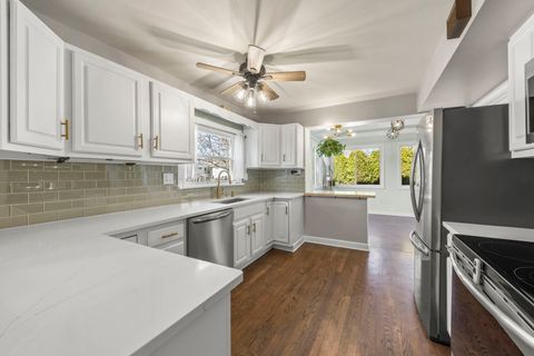 Tiny photo for 934 S Highland Avenue, Arlington Heights, IL 60005 (MLS # 12602750)