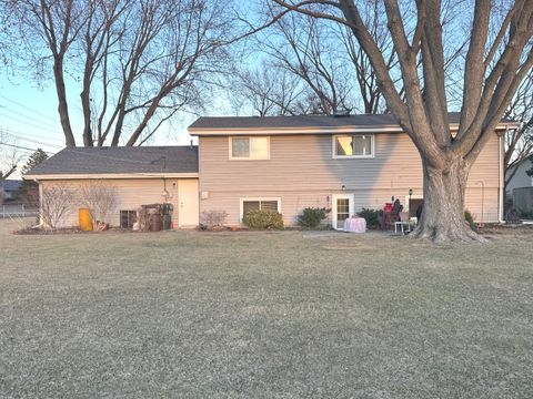 Tiny photo for 1496 W Lotus Lane, Kankakee, IL 60901 (MLS # 12582092)