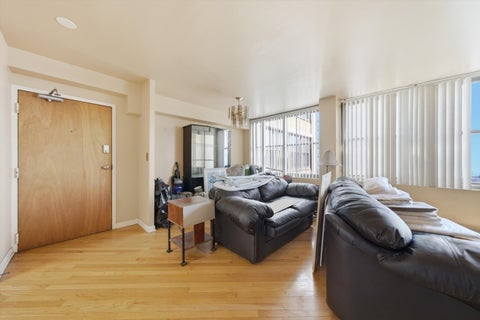 Tiny photo for 6701 S Crandon Avenue #8C, Chicago, IL 60649 (MLS # 12782988)
