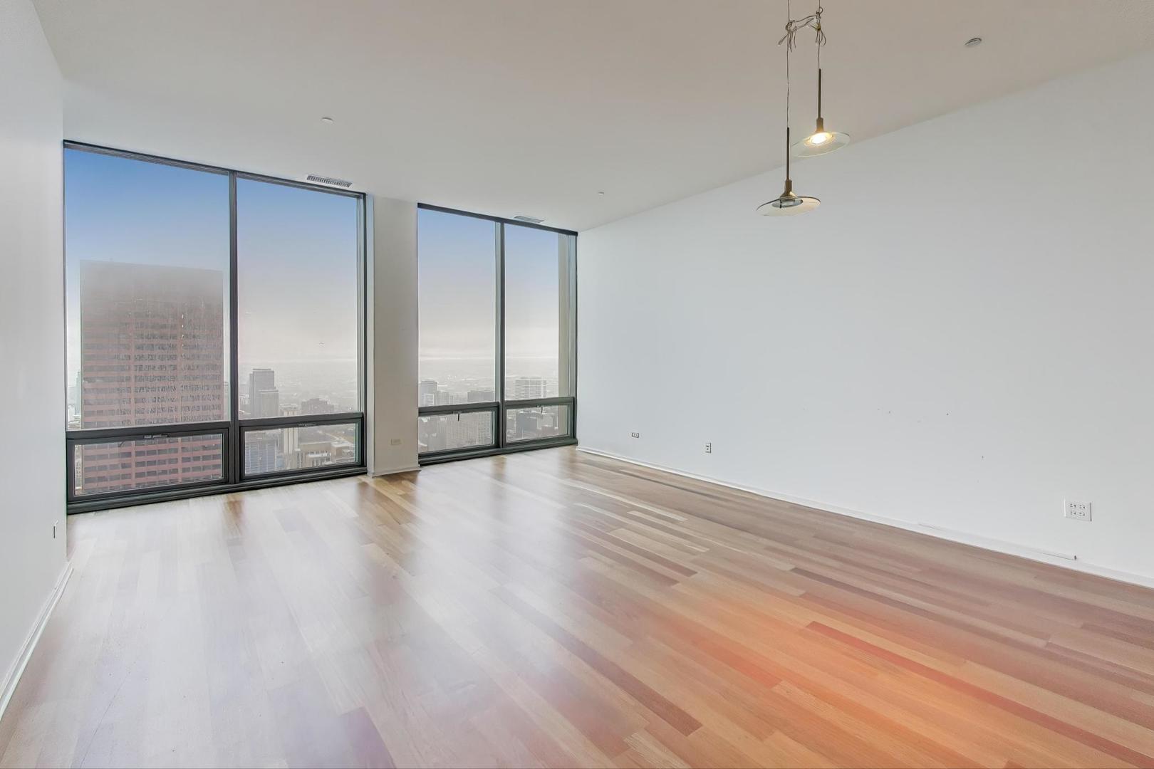65 E Monroe Street 4405