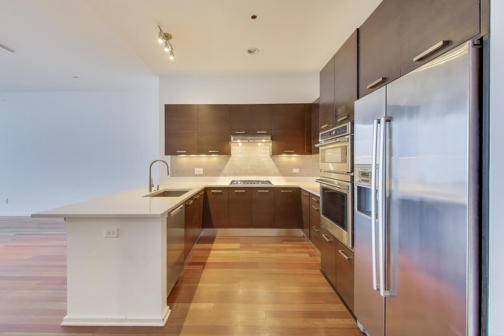 65 E Monroe Street 4405