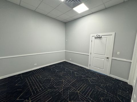 Tiny photo for 7929 W Cermak Road #I, North Riverside, IL 60546 (MLS # 12516865)