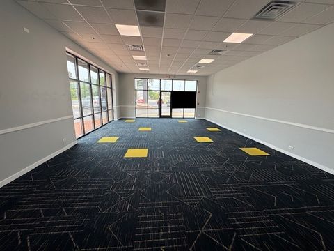 Tiny photo for 7929 W Cermak Road #I, North Riverside, IL 60546 (MLS # 12516865)