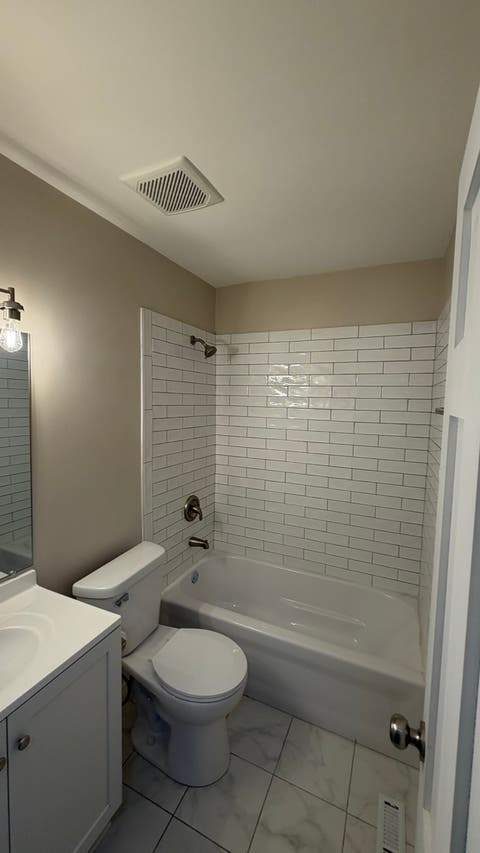 Tiny photo for 1900 Longmeadow Drive, Lindenhurst, IL 60046 (MLS # 12666056)