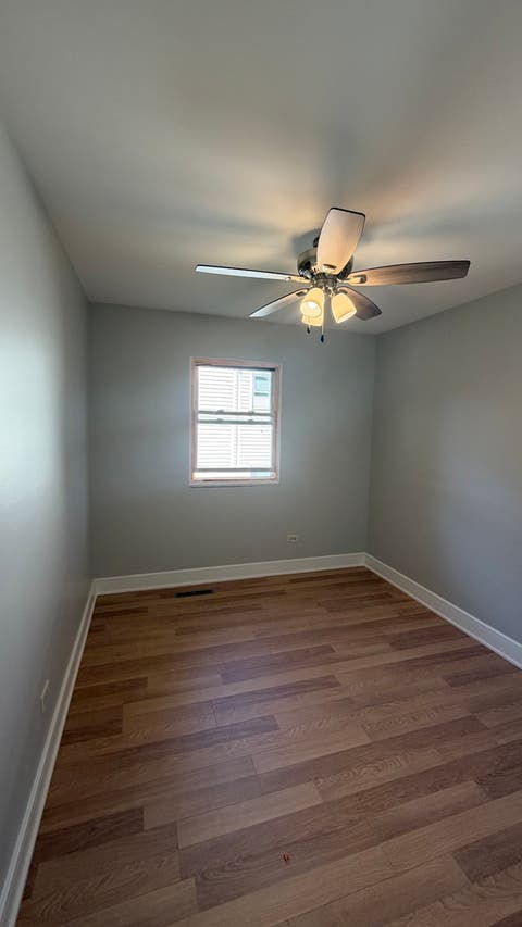 Tiny photo for 1900 Longmeadow Drive, Lindenhurst, IL 60046 (MLS # 12666056)